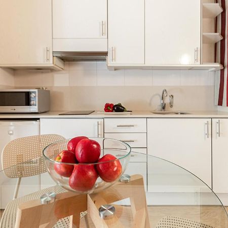 Atica Apartments - By Weflating Барселона Экстерьер фото